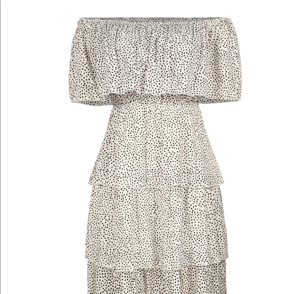 JUST IN🔥White Off The Shoulder Tiered Dress - Picture 6 of 8